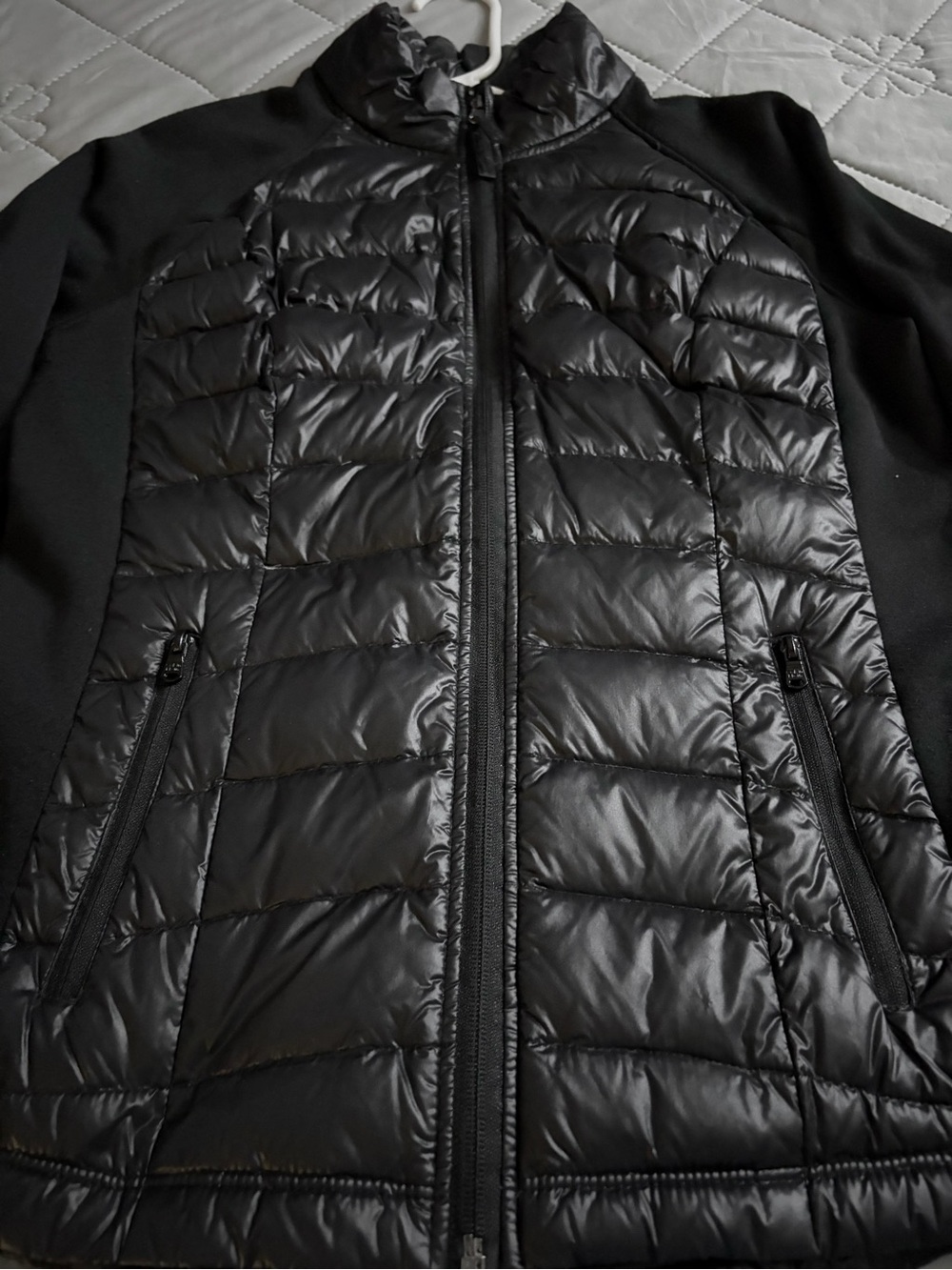 Women’s Black Quilted Hybrid Jacket - Casual Lightweight Coat